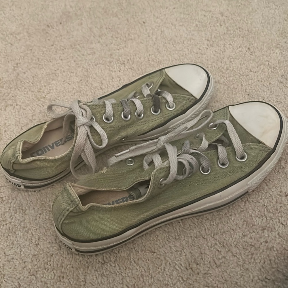 Green low top converse